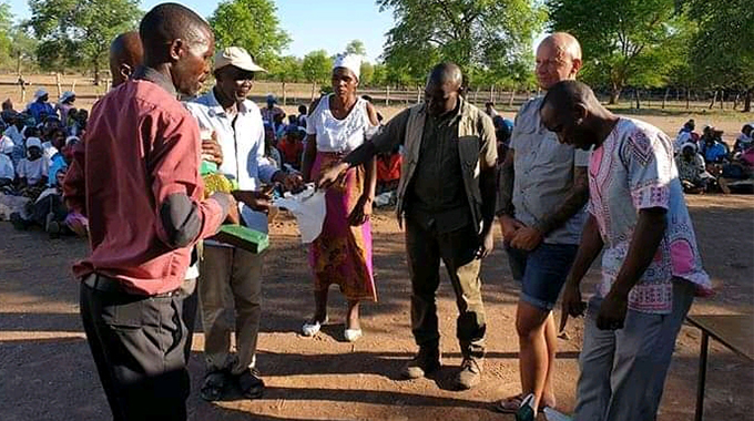 leloma african hunting safaris